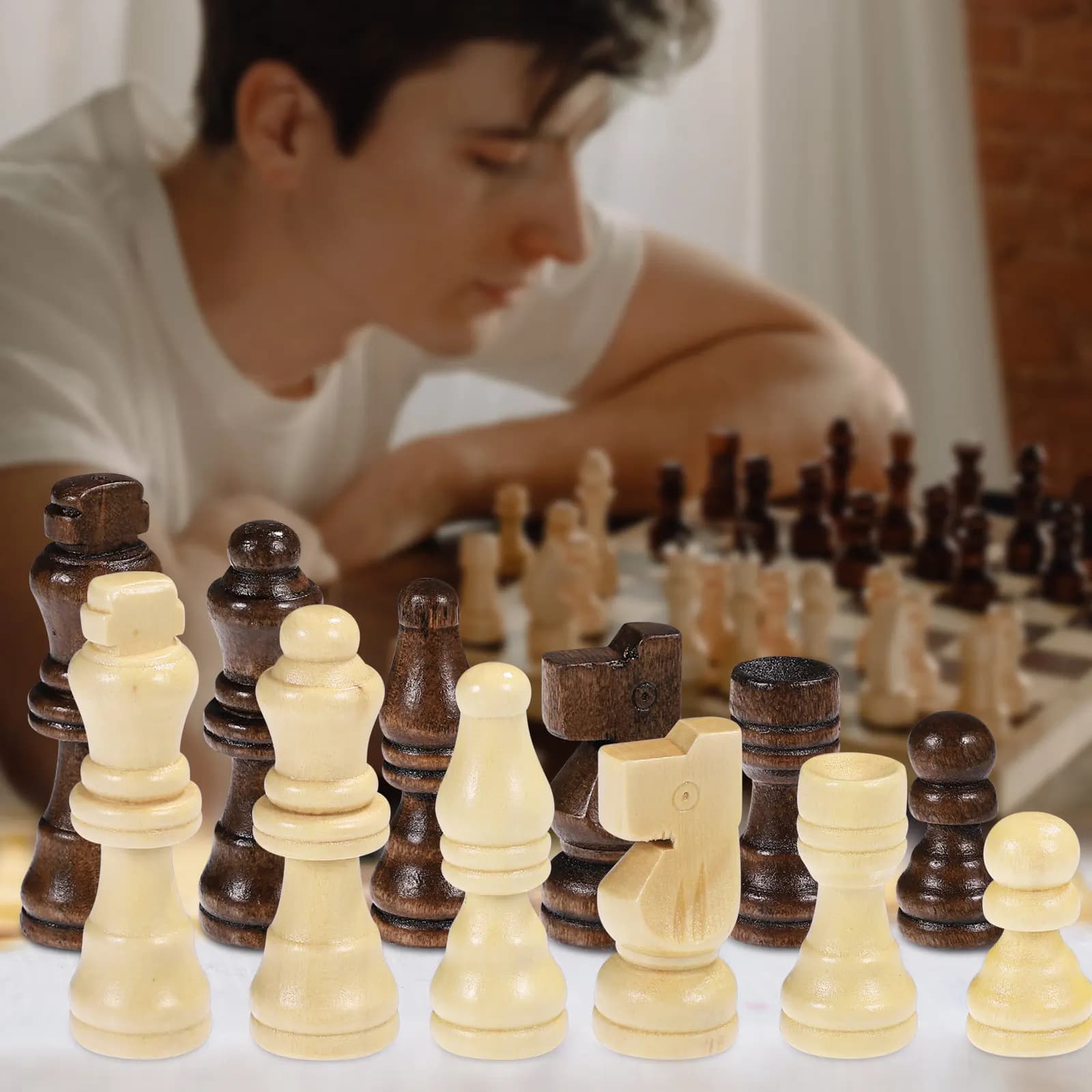 Set di 32 Pezzi degli Scacchi in Legno Marrone e Bianco, Robusti Pezzi di Ricambio per Giochi Educativi di Scacchi