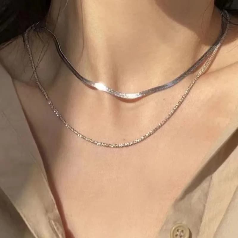 Clavicle plain chain women's simple fashion and thin cold wind necklace French neck chain