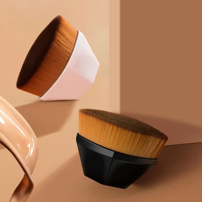 Pennello Angolato per Trucco, Pennello Kabuki per Fondotinta Liquido, Set di Pennelli Cosmetici Morbidi Sintetici per Donne