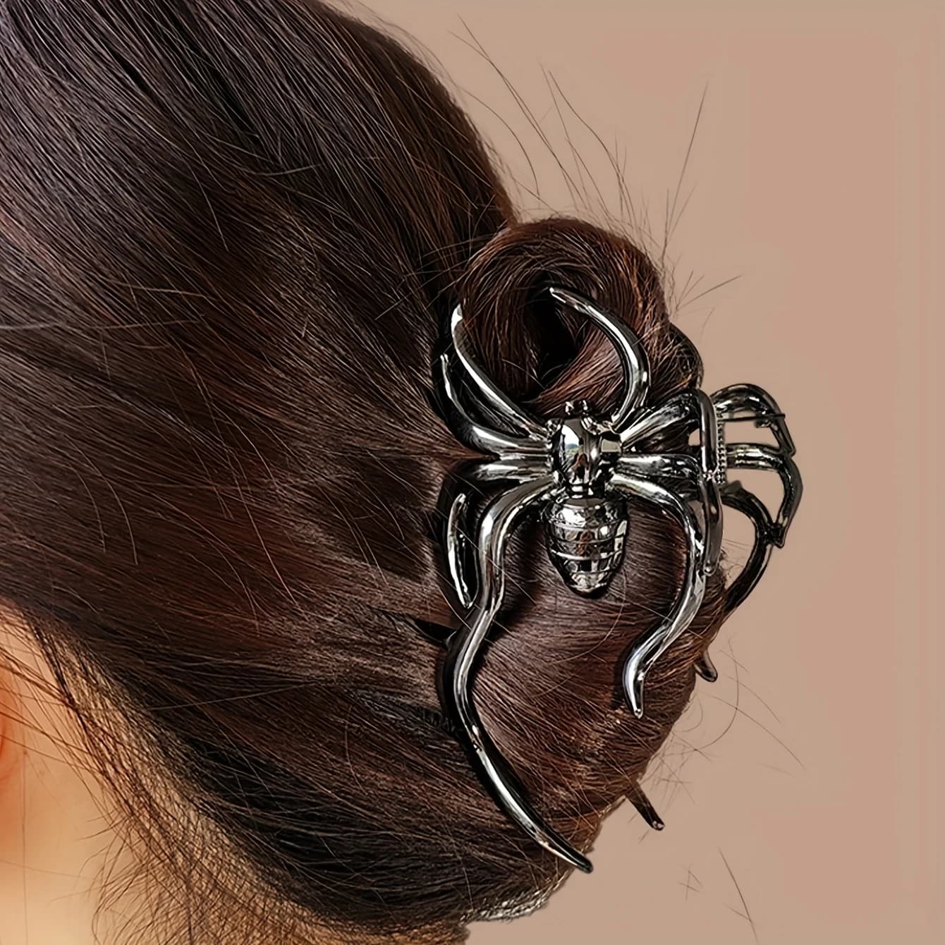 1 piece of the latest spider claw clip, high-end stylish shark hair clip for hair styling and updo at the back of the head