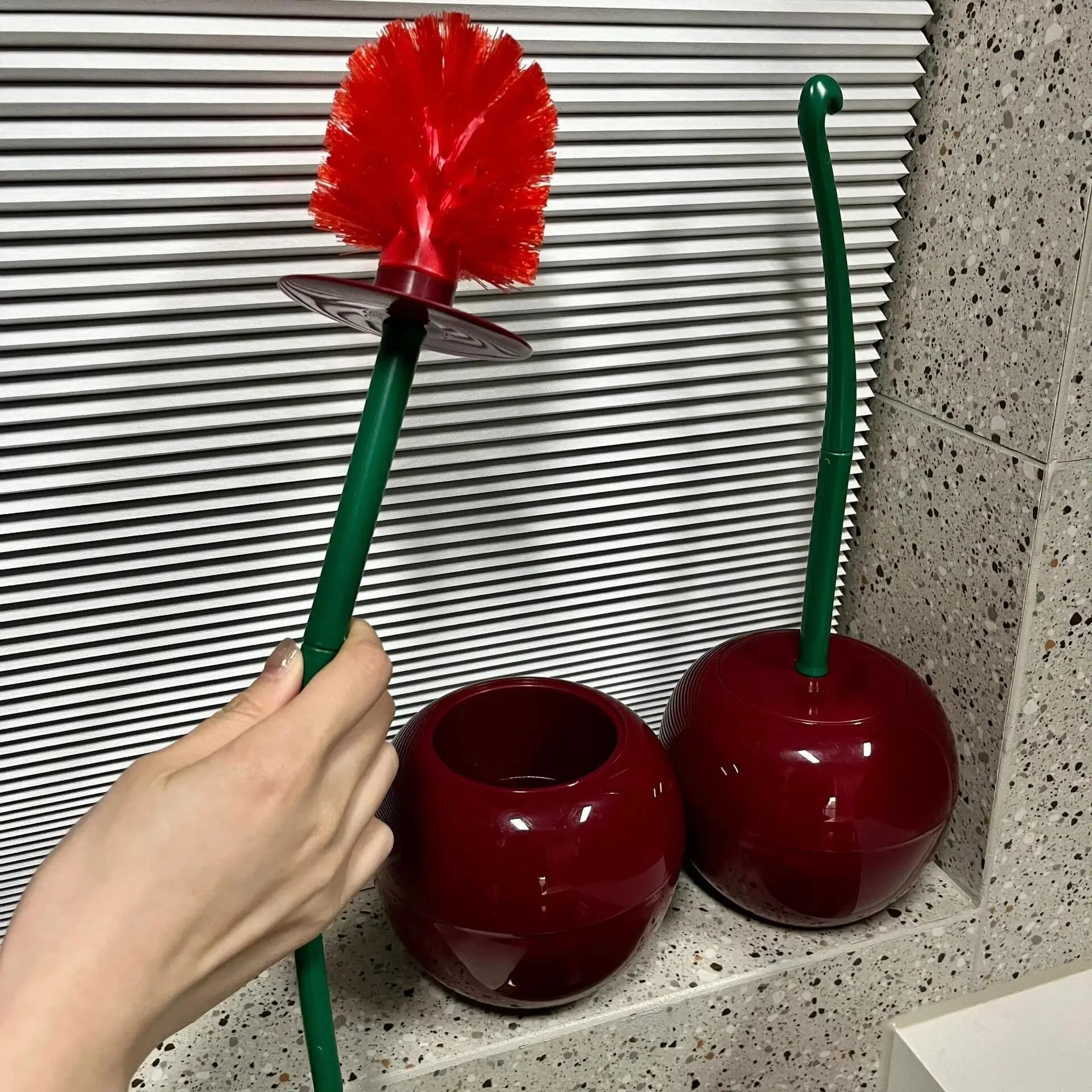 Spazzola per WC dal Design Carino a Forma di Ciliegia, Strumento per Pulizia Domestica Senza Angoli Morti, Set Creativo per la Pulizia del Bagno
