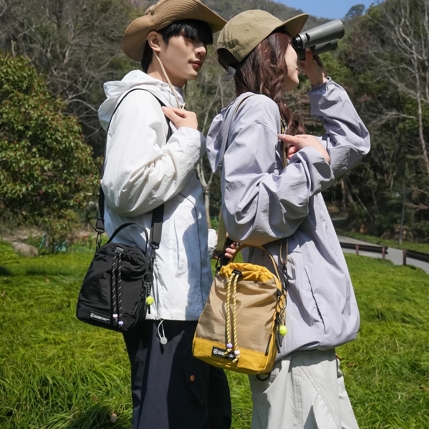 Unisex Mini Backpack with Coulisse, Convertible Shoulder Bag with Charm Tennis, Light Foreign Exchange for Hiking