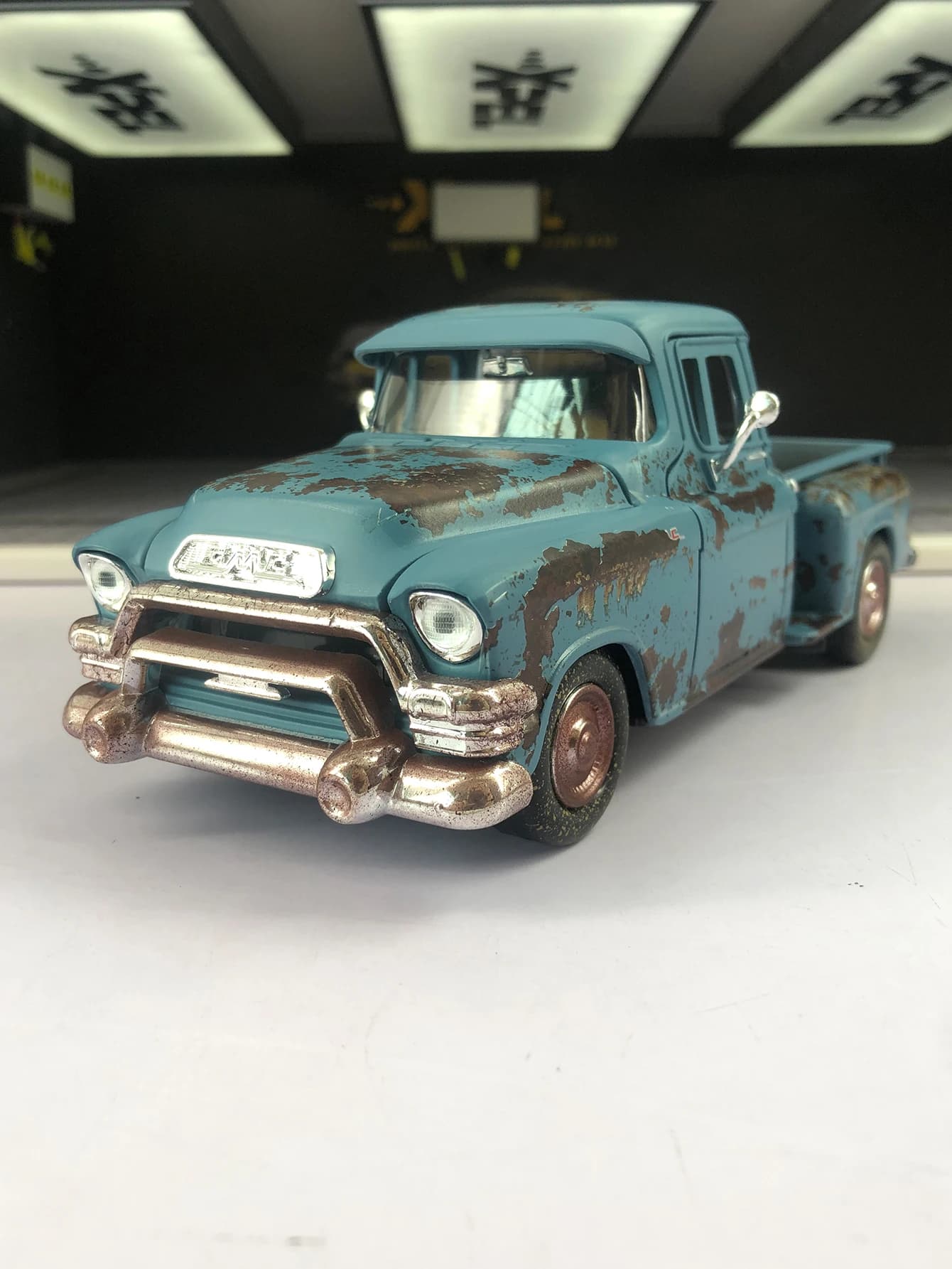 CCA 1: 24 simulation zinc alloy 1955 GMC Blue Chip Pick-up static model, metal collectible gift car