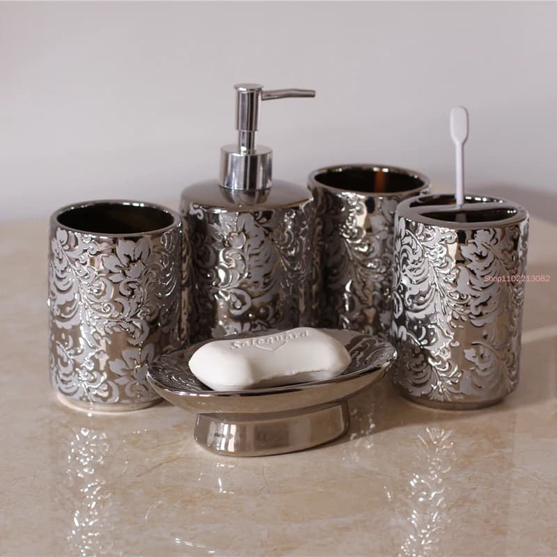 Set di cinque pezzi in ceramica d'argento regali bottiglia di sapone gargarismi tazza portasapone portaspazzolino strumenti di lavaggio Set da toilette per bagno