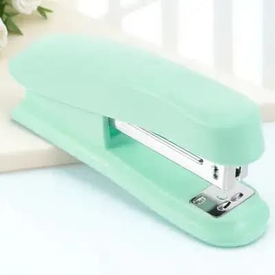 Cucitrice Moderna Compatta con Telaio in Metallo e Corpo in Plastica, Alta Durabilità, Facile da Trasportare, per Ufficio, Scuola e Casa