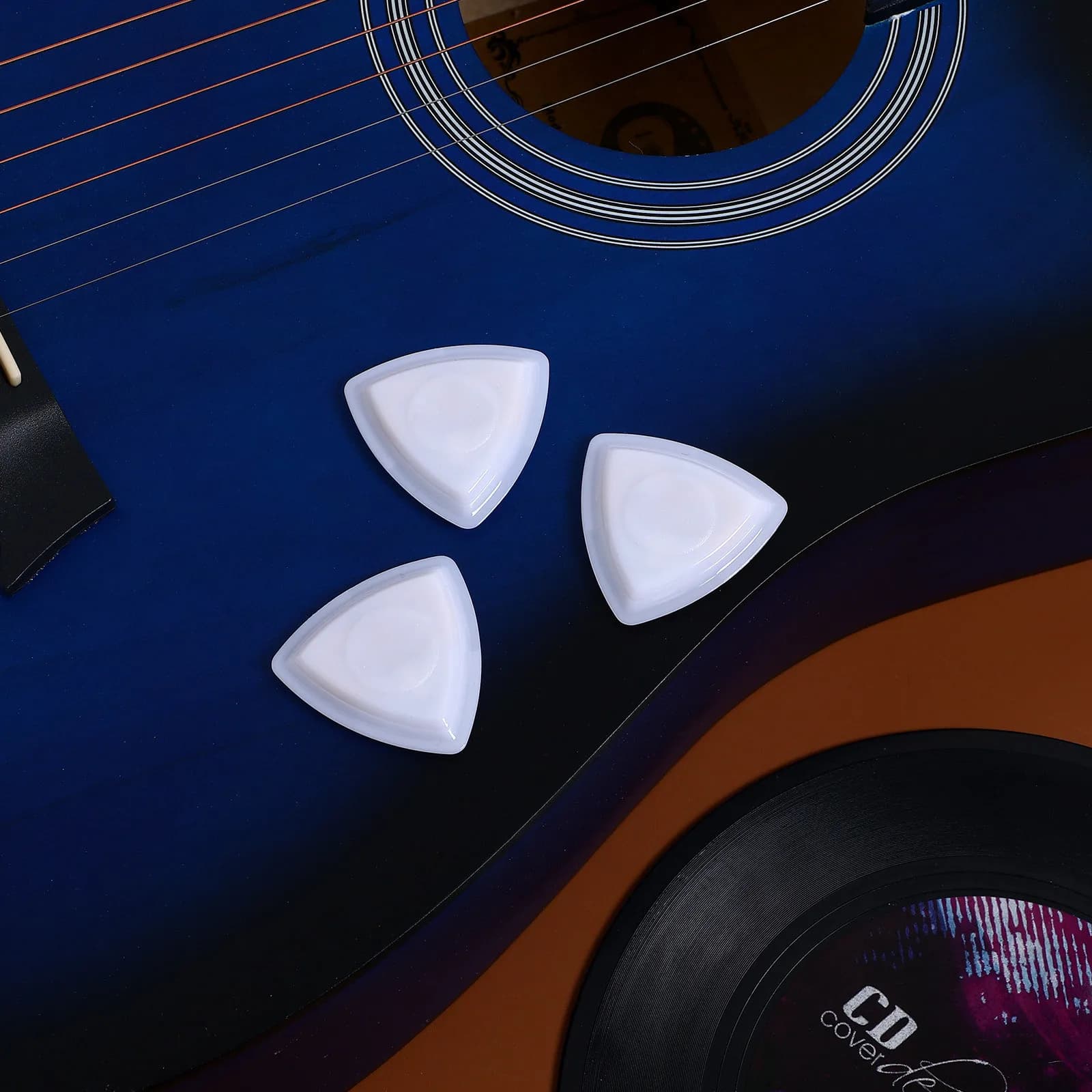 Set di 3 Plettri Luminosi LED per Chitarra, in ABS, Brillano al Buio, per Chitarra Acustica ed Elettrica, Protezione Dita per Performance Notturna