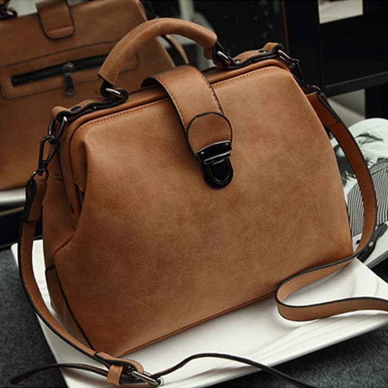 Borsa a tracolla da donna in paglia intrecciata, dolce ed elegante, con chiusura a lucchetto, nuova collezione estiva, trendy e versatile, stile vintage da dottore