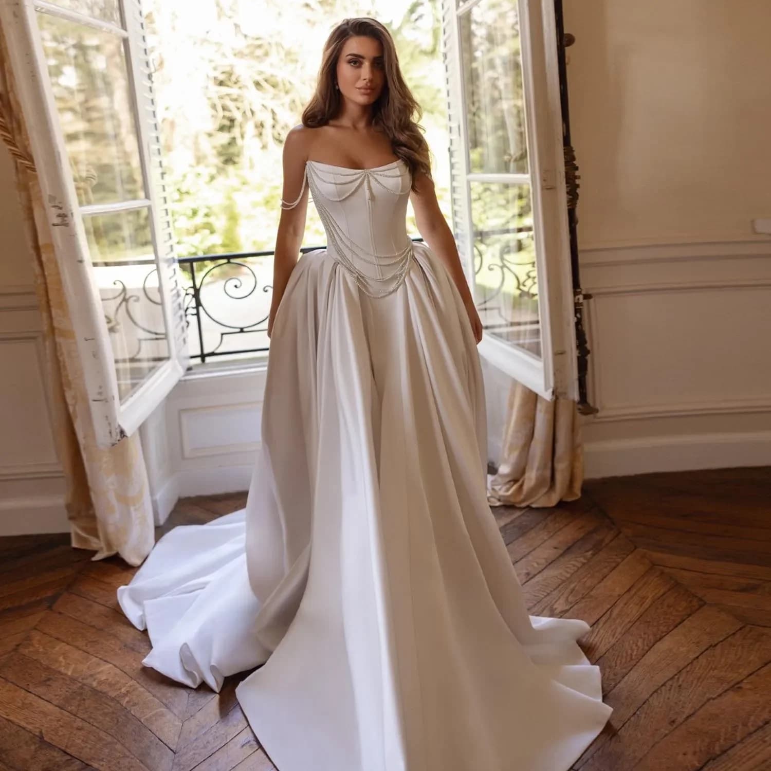 Luxury custom wedding dresses with pearls and tassels, wedding dresses with exposed shoulders, in pleated satin, with laces on the back, dress of novia boda