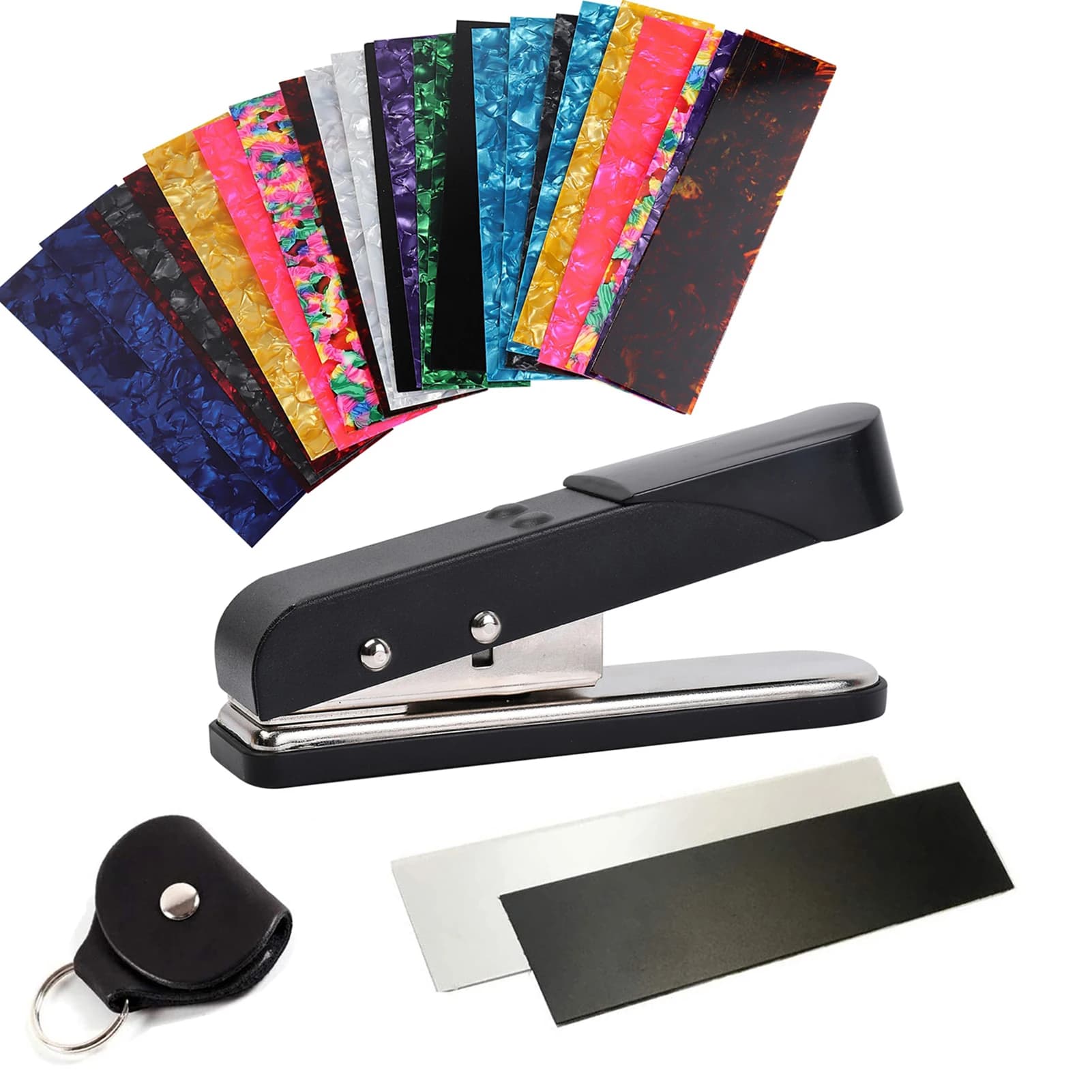 Set di punzoni per plettro per chitarra con set di supporti per plettro in pelle Un set B 1 Pick Punch 1 Porta plettro in pelle 2 strisce di avviamento per plettro 25 plettri