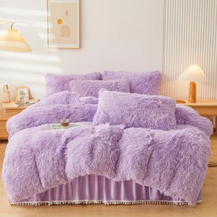 Set Copripiumino in Finta Pelliccia Soffice e Morbida, Colore Lilla, 4 Pezzi: 1 Copripiumino in Finta Pelliccia + 2 Federe Soffici + 1 Federa per Cuscino