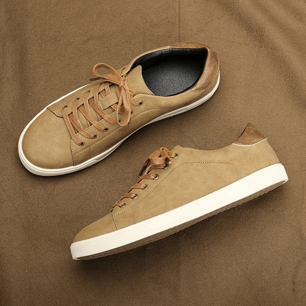 Scarpe casual da uomo 2025 sneakers da uomo in pelle comode e alla moda di marca