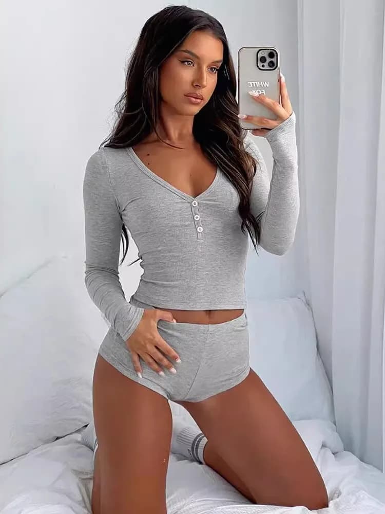 2025 Pigiama da donna 2 pezzi Pantaloncini Set Manica lunga Scollo a V Bottoni Top corto Pantaloncini aderenti sexy Abbigliamento da casa Abbigliamento da donna