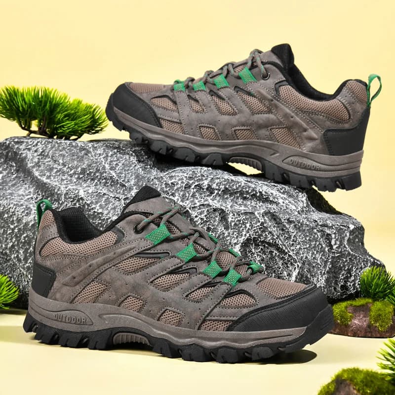 Scarpe da trekking da uomo 2025 Nuovi comodi stivali da passeggio stringati antiscivolo Scarpe da ginnastica resistenti all'usura con suola spessa per uomo
