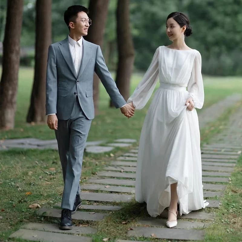 Light Wedding Dress Simple Elegance Travel Photography Outdoor Scenery Long Sleeve Vintage Light Veil Bride Gown Fairy Tale