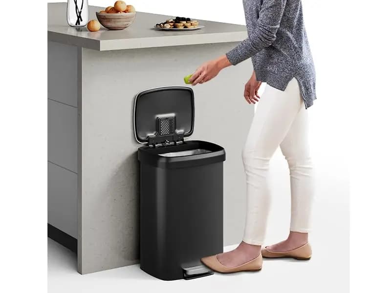 Pattumiera da 50L con Coperchio a Chiusura Morbida, Contenitore per Rifiuti da Cucina Antiruggine in Nero Opaco