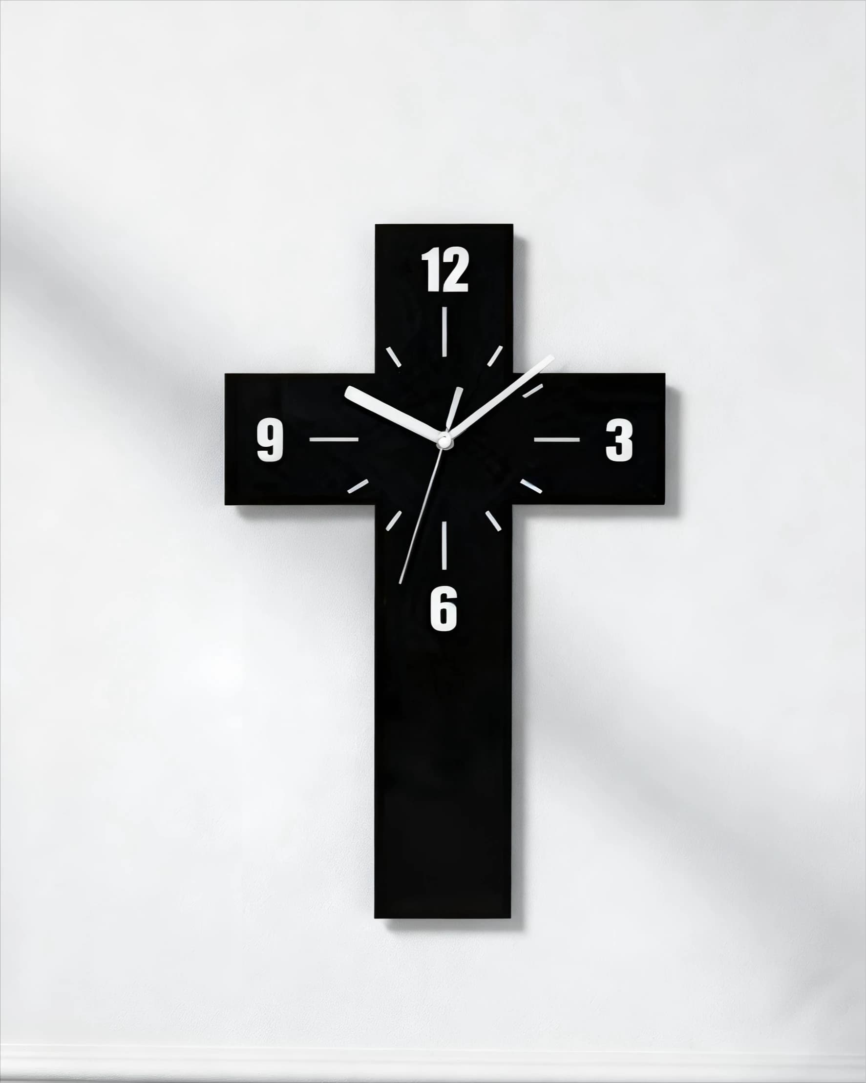 Decorative artistic wall clock with fashionable cross and mute for home, living room, light luxury wall clock for home
