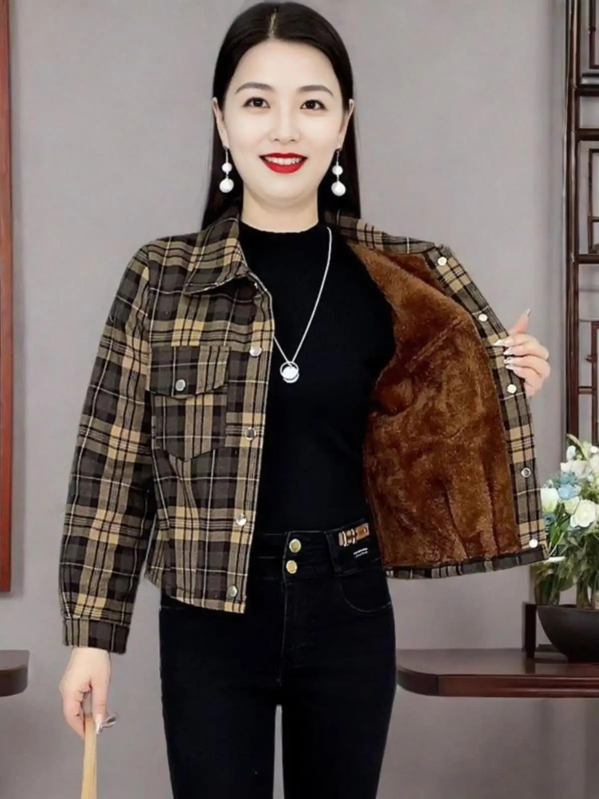 Autumn Winter Plaid Fleece Lined Casual Shirt Jacket Short Style Women's Top Warmth Commute Style Small Stature Friendly