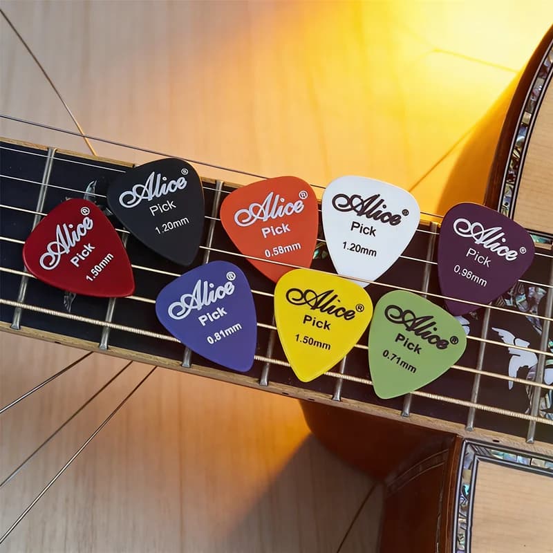 Set di 12/20/50 Plettri per Chitarra di Diversi Spessori, Accessori per Strumenti Musicali, Kit Completo di Plettri per Chitarra Acustica