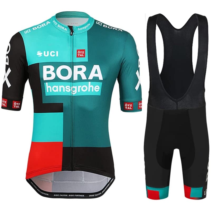 Complete Cycling Man: T-shirt BORA UCI in Maniche Corte e Salopette Sportiva MTB 2026