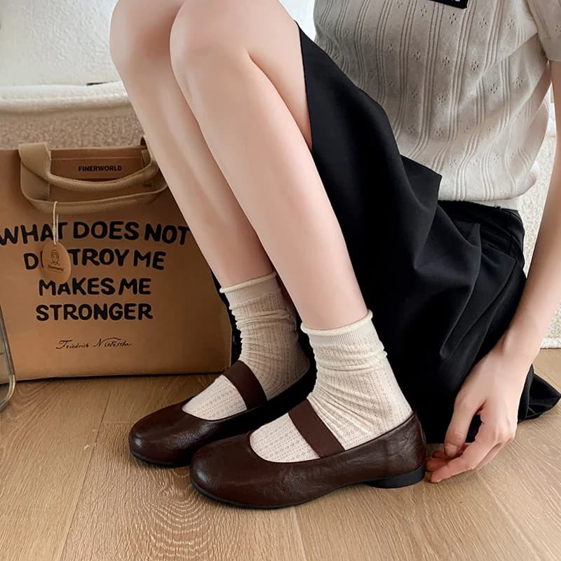 Scarpe eleganti Scarpe basse da donna Oxford autunnali Sneakers femminili casual Bocca superficiale Abito con punta quadrata Autunno Estate Pelle Nuova ballerina