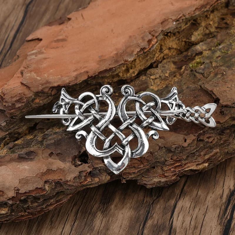 Women's hairpin with Viking love retro design senior with pan fork with Norwegian mythology in Norwegian style