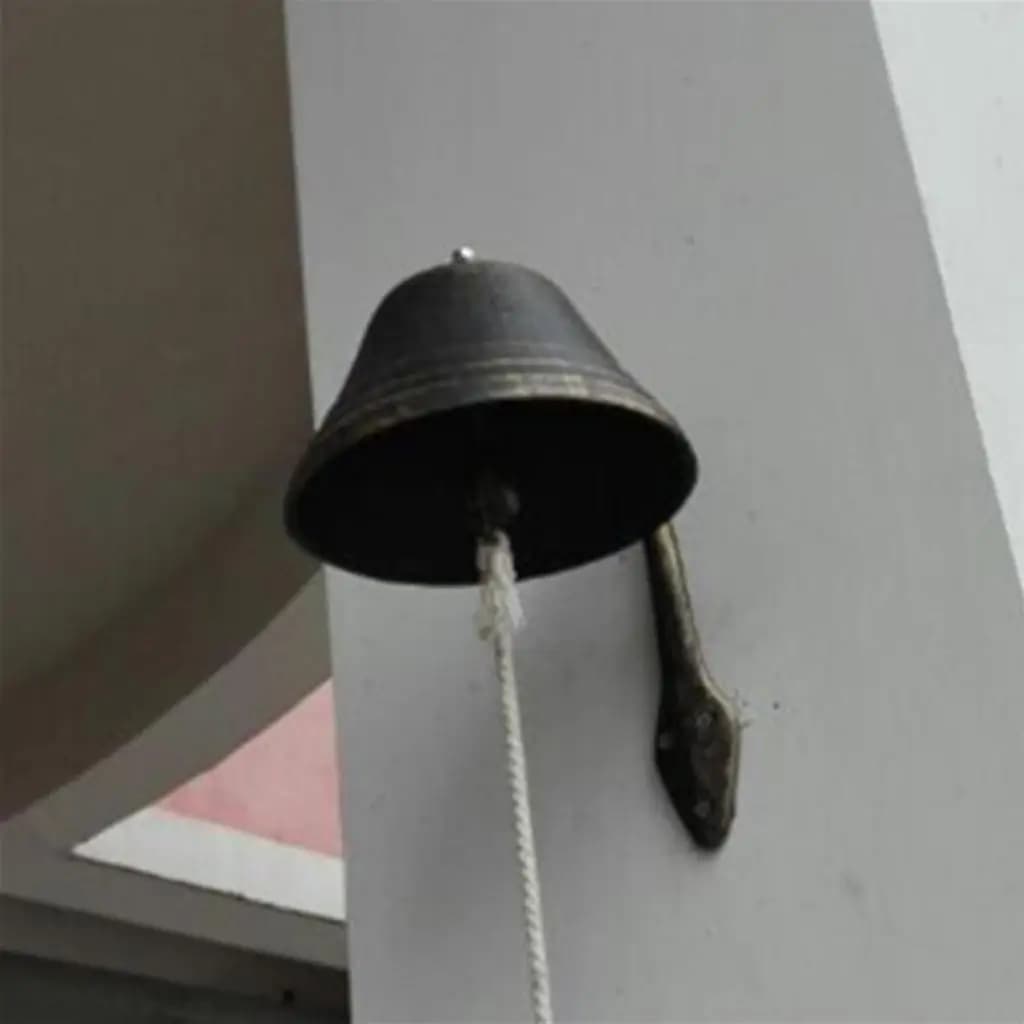 Metal Wind Chime Cast Iron Doorbell Wall Mounted Bronze Iron Decoration Hanging for Entryway Porch