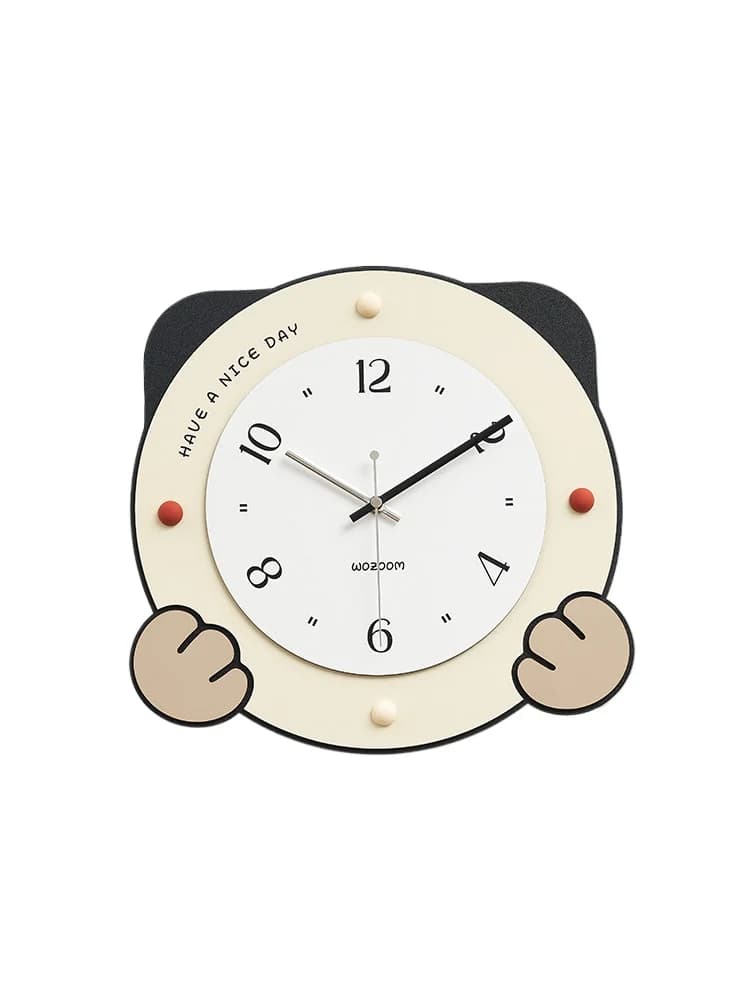 Orologio da parete in stile crema, moderno e minimalista per il soggiorno di casa.