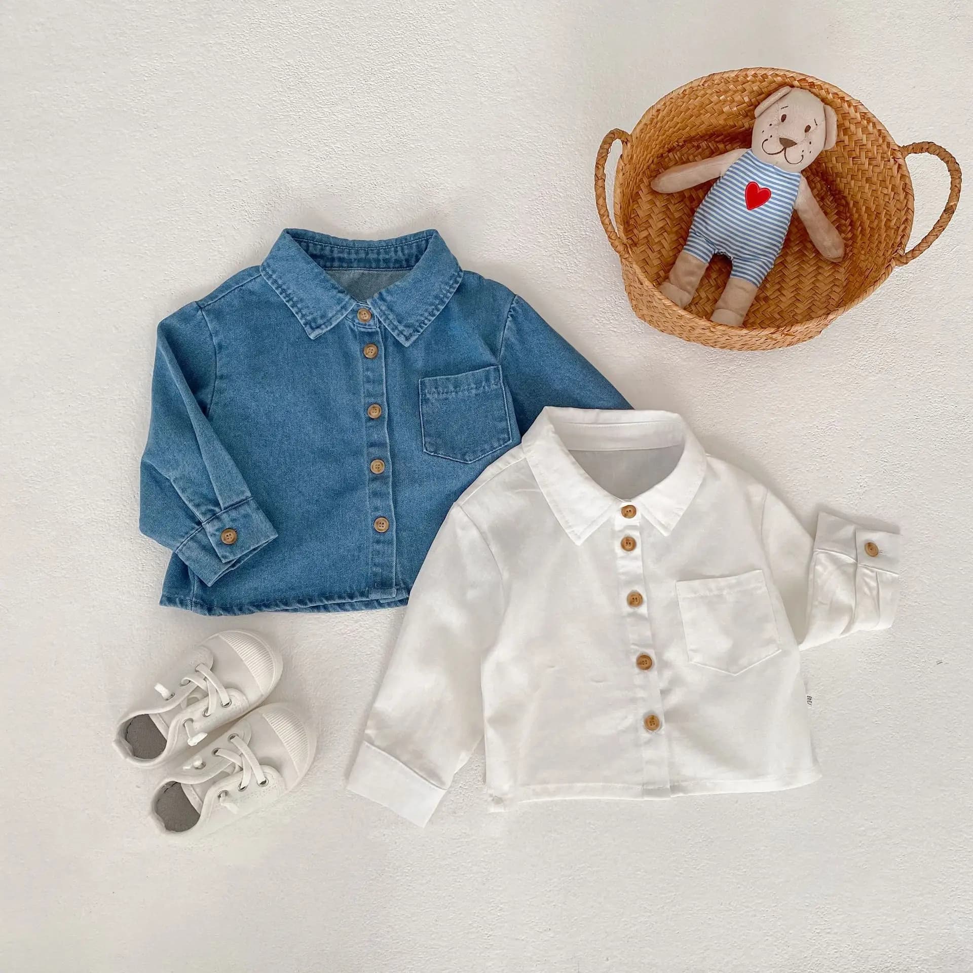 Camicie Primaverili 2026 per Bambini, Manica Lunga, Blusa in Denim per Ragazze, Camicia Bianca alla Moda per Ragazzi, Abbigliamento Base per Bambini