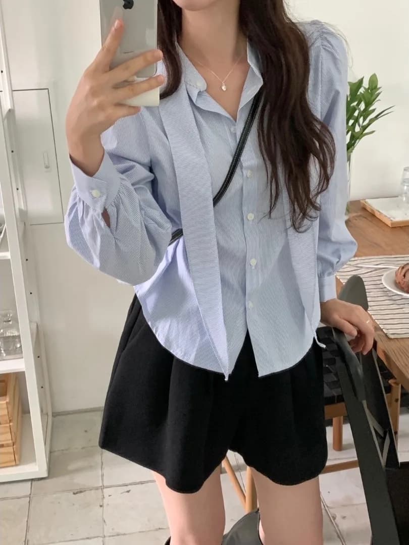Blue Striped Women's Shirt Spring Autumn 2026 New Style Loose Long Sleeve Fashionable Belted Layering Top French Style Loose Fit
