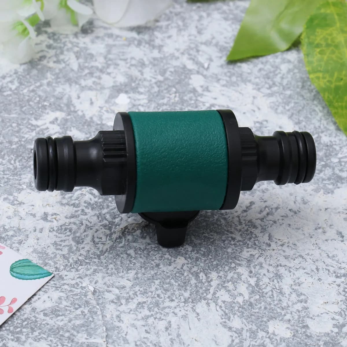 Professional Plastic Internal Thread Quick Connector for Garden Irrigation Water Hose with Valve on Off Fit Most