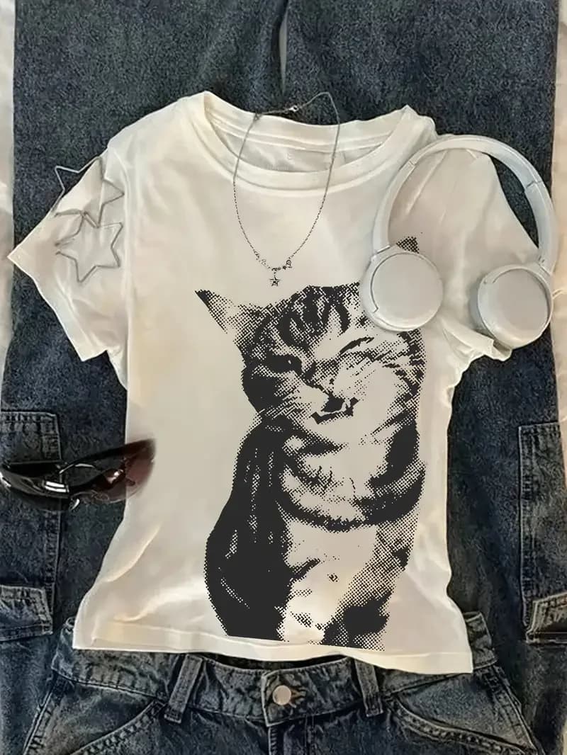 Harajuku summer t-shirt with graphic print of letters, top Y2K, cat print, woman's, oversize, vintage streetwear style.