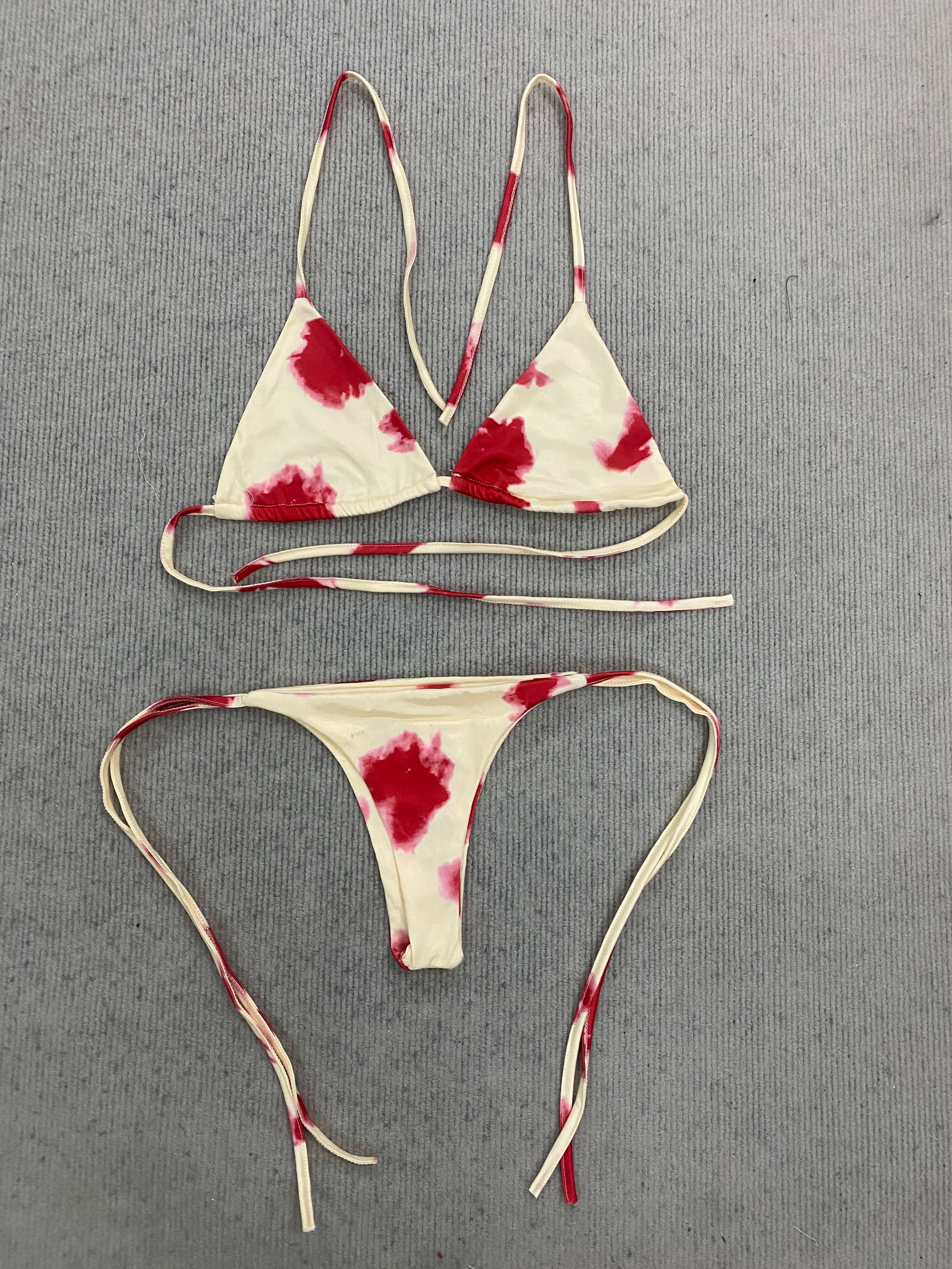 Nuovo Set Bikini Tie-Dye da Donna 2026, Costume da Bagno a Triangolo con Laccetti, Sexy Halter per Vacanze al Mare e Piscina
