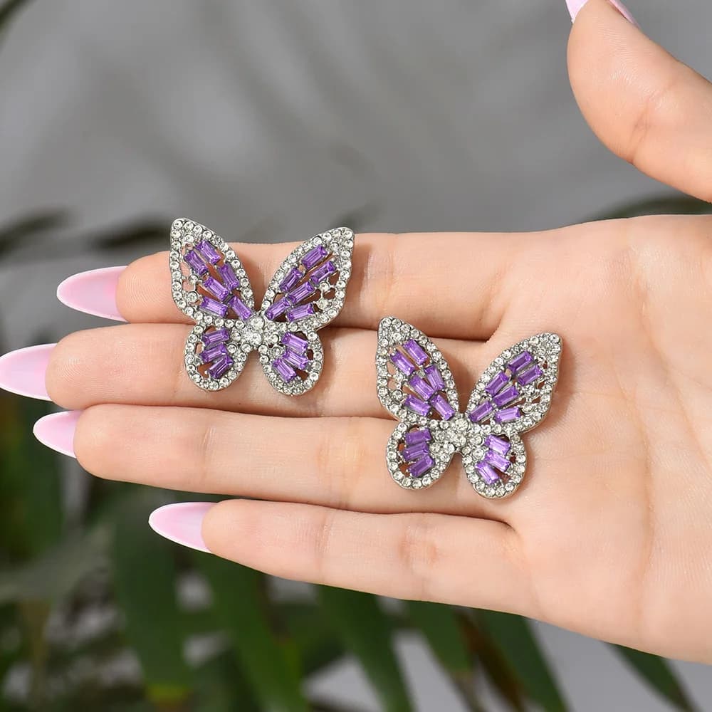 Eleganti orecchini a bottone con farfalla in cristallo colorato Accessorio per gioielli da festa di moda di lusso alla moda per donne e ragazze