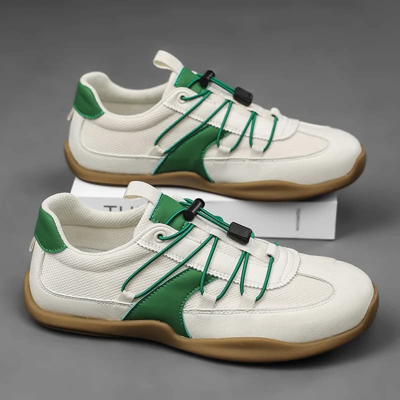 Scarpe Casual da Uomo 2026 Nuove Sneakers Leggere Traspiranti in Pelle Adatte per Camminare Moda Street Sportive Scarpe Basse da Skate Uomo