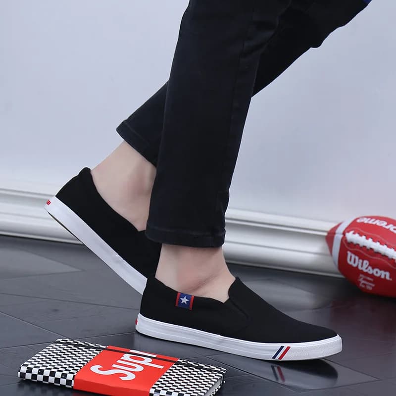 New autumn men's canvas shoes Outdoor non slip walking shoe Trendy lightweight male footwear Comfortable casual men flat Zapatos