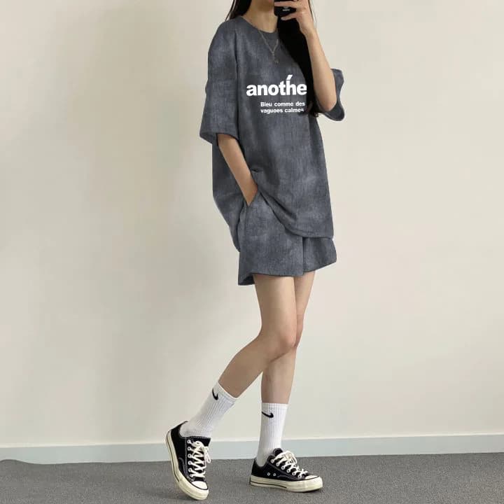 Summer Casual Sportswear Set Women's round Neck Short Sleeve Printed Pleated Fabric Two-Piece Suit Five-Quarter Pants