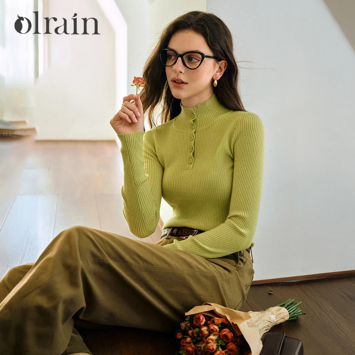 Maglioni slim fit da donna OLrain, pullover a collo alto a maniche lunghe, collezione Autunno 2026, elasticizzati con bottoni, modello O57QZ001306