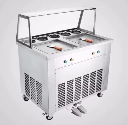 Macchina per gelato fritto a doppia piastra da 50L/H con 5 vaschette, vendita diretta dalla fabbrica, prezzo all'ingrosso