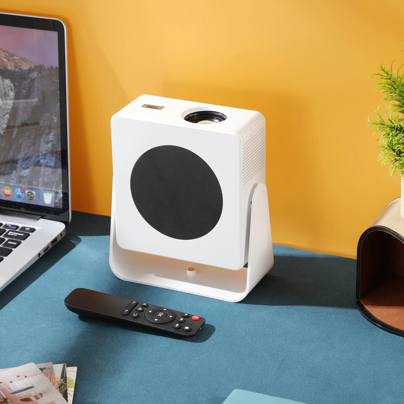 Proiettore Smart con WiFi e Connessione Wireless - Mini Proiettore Video Rotante per Intrattenimento Domestico Interno/Esterno, Spina USA