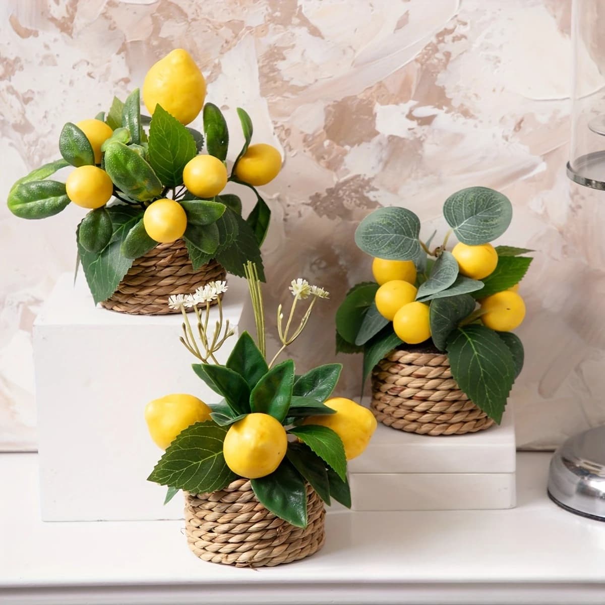 Set di piante artificiali a forma di limone giallo vibrante in cesti intrecciati - Materiale PE realistico, perfetto per l'arredamento di casa e giardino