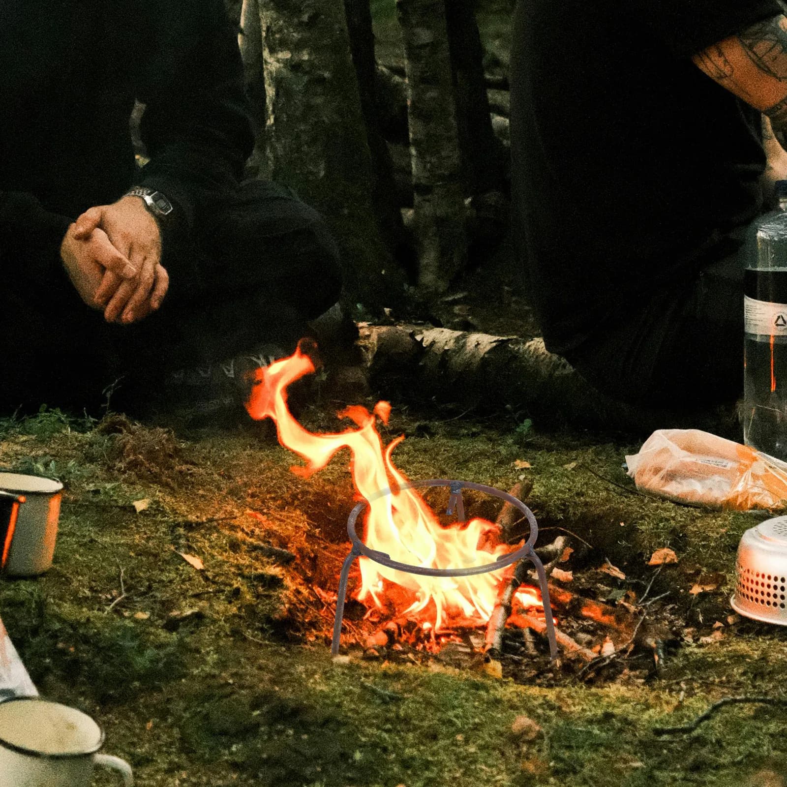 Supporto a treppiede in metallo ad alta resistenza per braciere, fornello da campeggio, wok e padella, accessorio da cucina per esterni resistente al calore