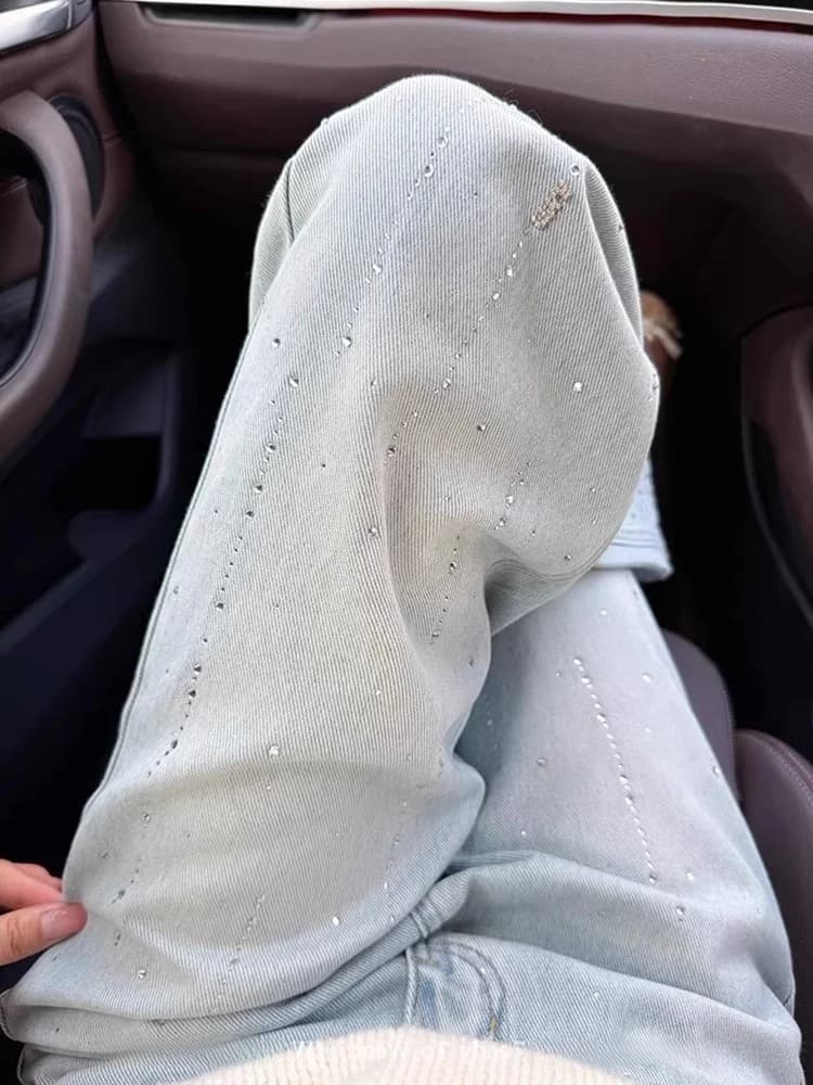 Jeans da Donna di Alta Gamma a Gamba Dritta, Blu Chiaro, in Denim Riccamente Decorato, Versatili per la Primavera, Modellanti a Vita Alta, Pantaloni Lunghi
