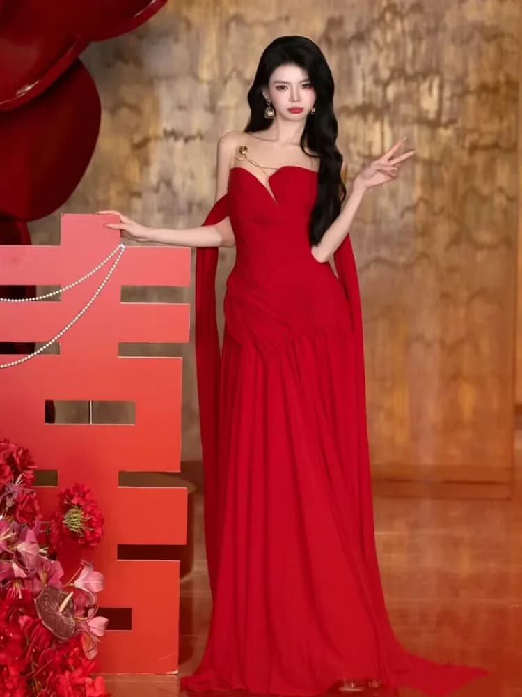 Elegant Long Sleeveless Wedding Dress with Zipper for Bridal Reception And Banquet Lightweight Luxury Fish Tail Gown
