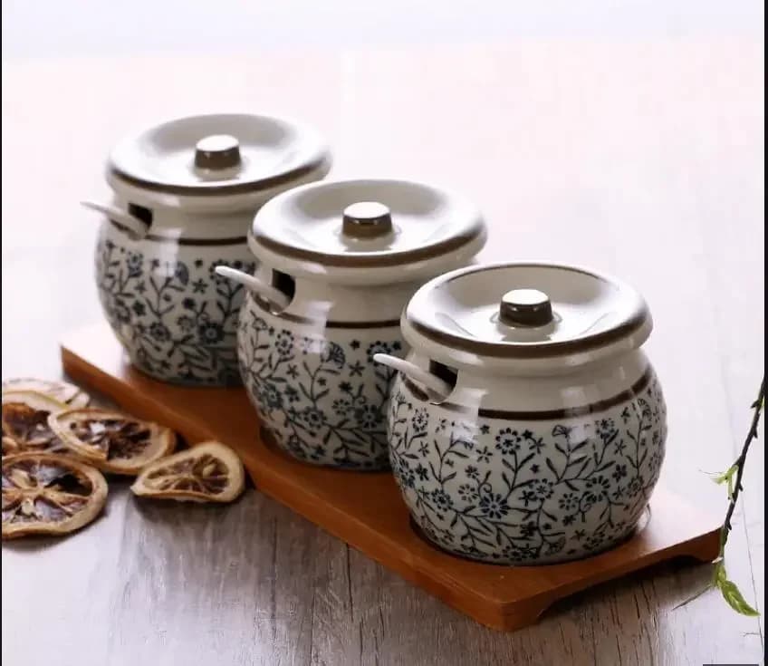 Japanese Retro Ceramic Spice Jar Creative Home Kitchen Sugar Salt Pepper Storage Jar Condiment Storage Tool Set with Tray