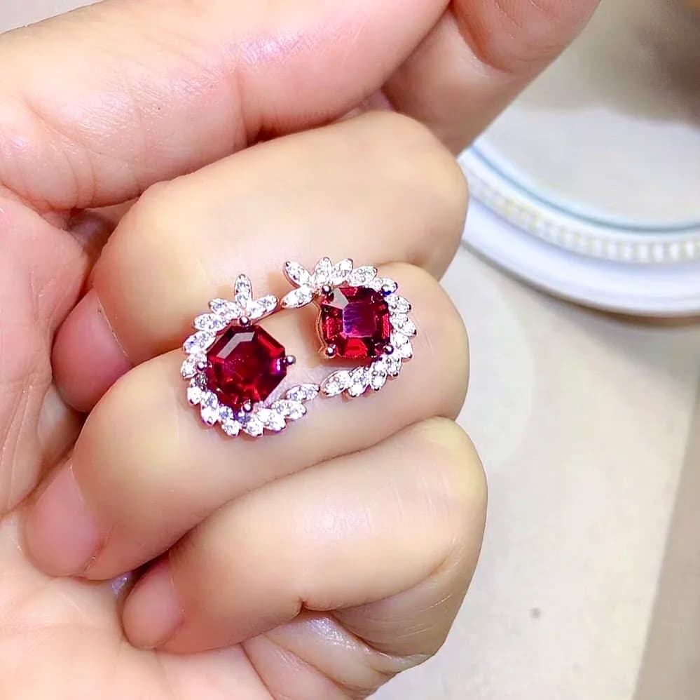 Orecchini a bottone con granato in argento abbagliante per la festa Orecchini in argento con granato naturale al 100% da 6 mm Gioielli con granato in argento sterling 925