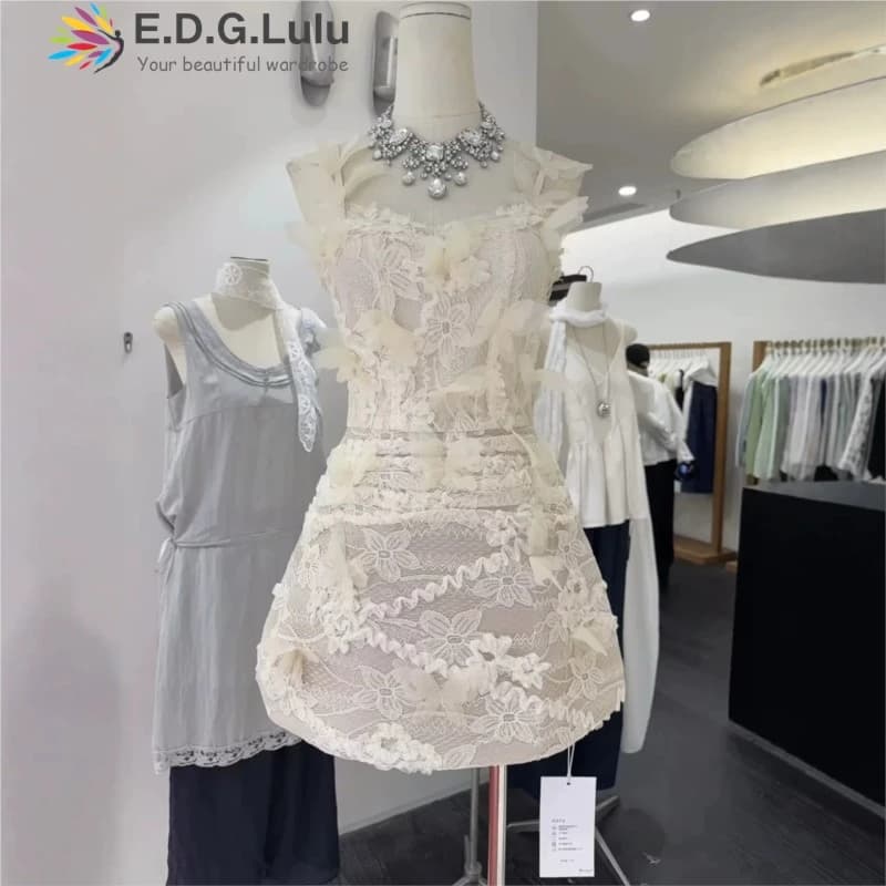 EDGLuLu Abito Sexy con Schiena Scoperta, Scollo a V, Senza Maniche, con Fiori 3D e Ricami in Pizzo + Pantaloncini, Completo Due Pezzi 0526