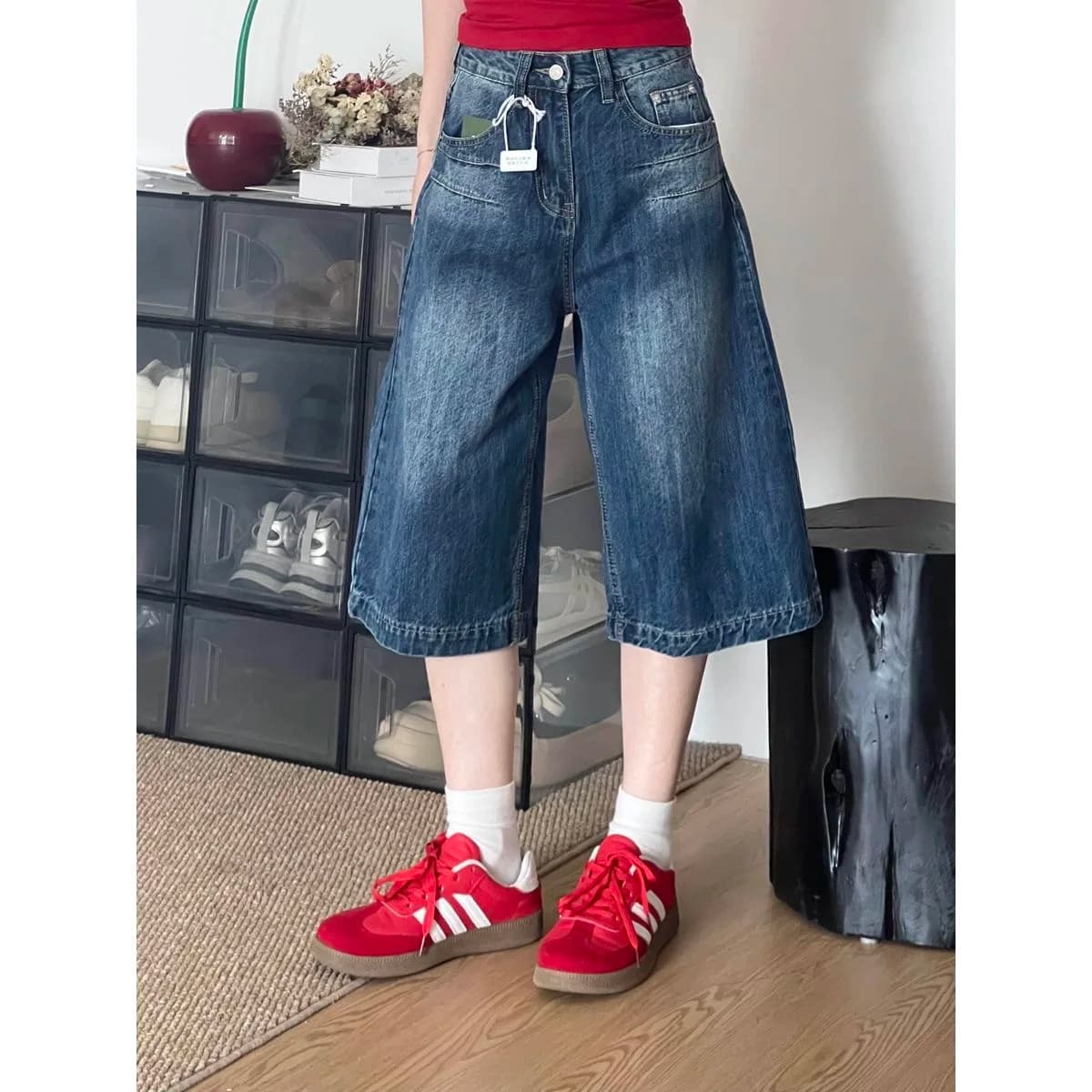 New Women's Denim Shorts Wide Leg Summer Thin Straight Loose Five-Point Pants High Waist Casual Style Button Detail Jeans Shorts