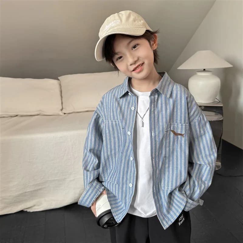 2025 Abbigliamento per bambini Camicette Casual Primavera e autunno Bambini Top Camicia a righe blu per ragazzo Camicia a maniche lunghe Giacca in cotone per ragazzi