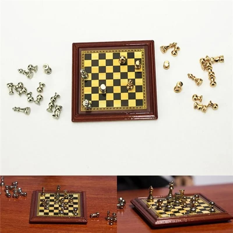 Set di scacchi in metallo in miniatura per casa delle bambole in scala 1:12, set di giocattoli per casa delle bambole