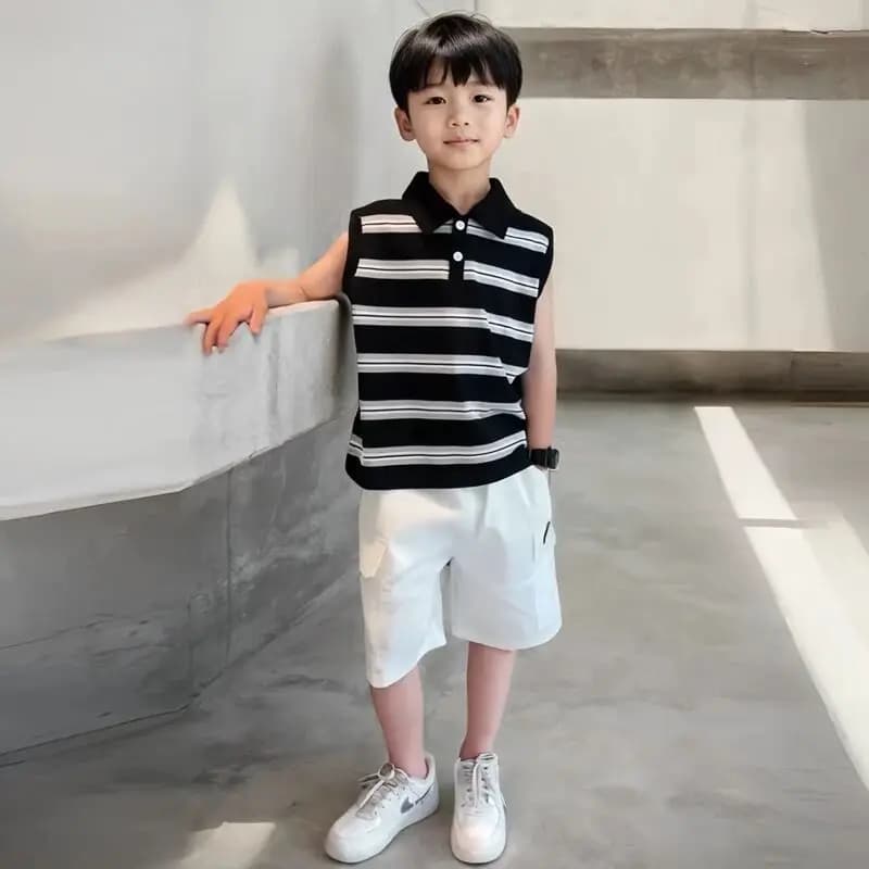 Children's summer clothing set, new article, complete two pieces for boys with striped cotton canopy without sleeves and shorts.